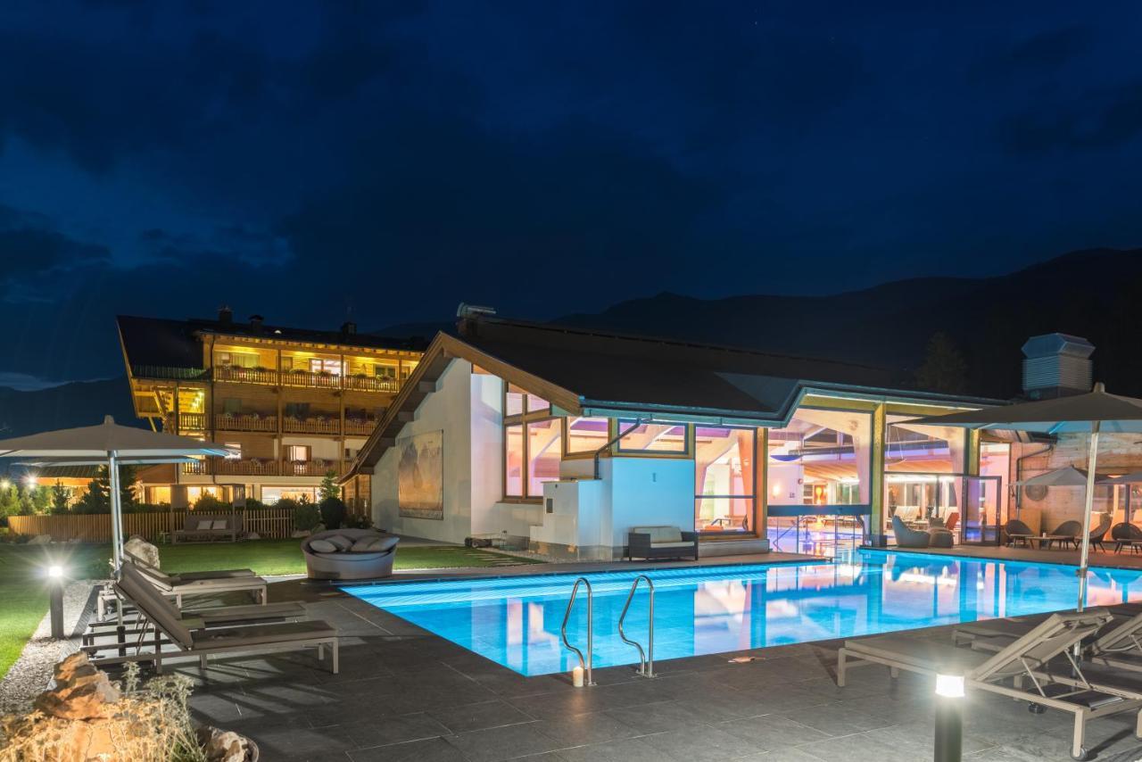 Bad Moos - Aqua Spa Resort Sexten Exteriör bild